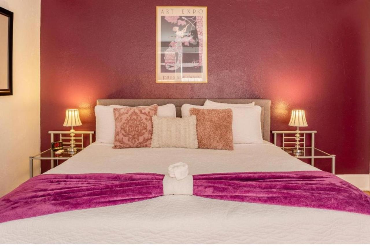 Apartament King Bed Walk To Downtown Sarasota Zewnętrze zdjęcie